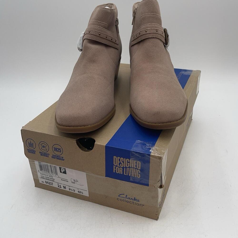 Clarks Danyelle Wish Boots Womens Beige Suede Studded Ankle Bootie New Sz 11